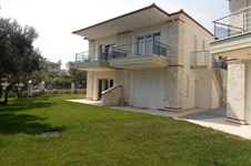 Property 477 photo 3