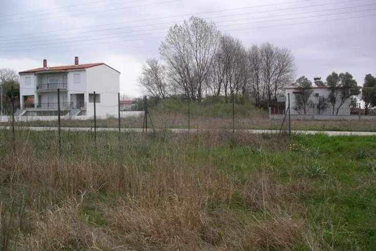 Realty photo 1