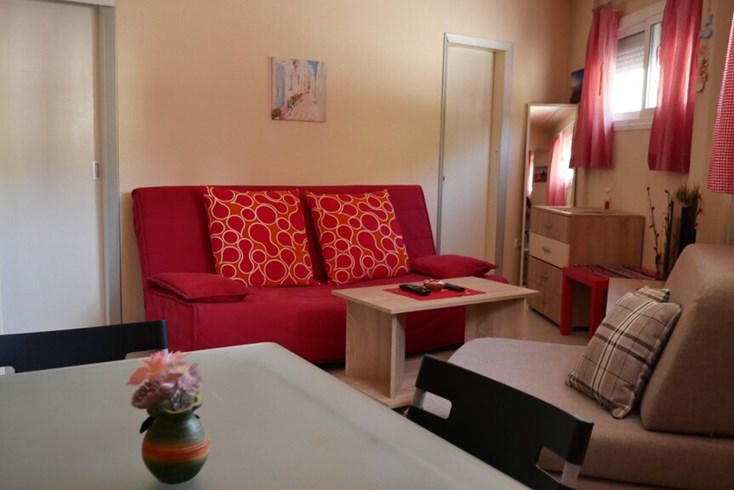 Realty photo 2