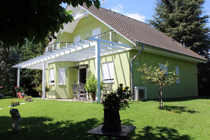 Realty photo 3