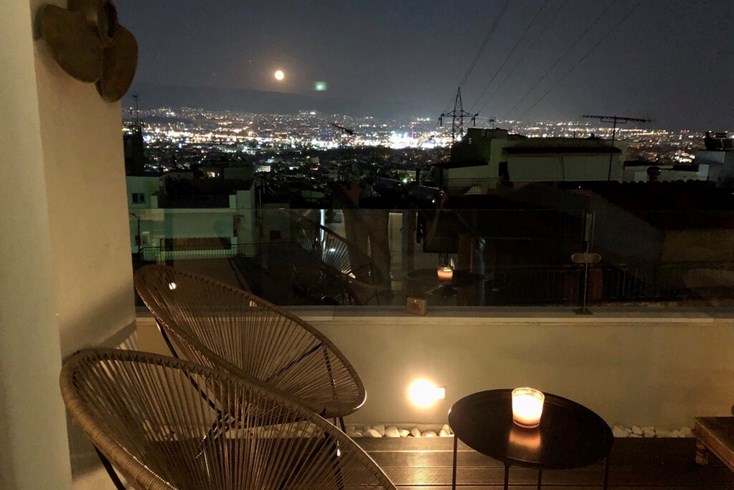 Realty photo 1