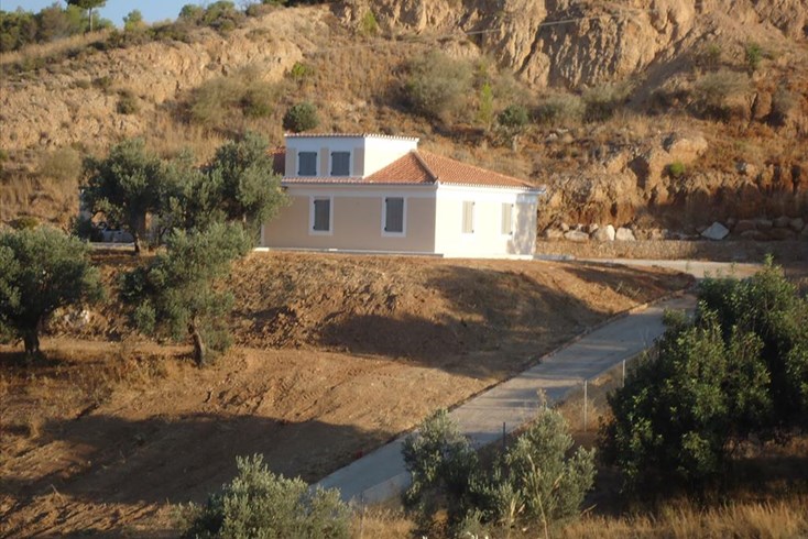 Realty photo 2
