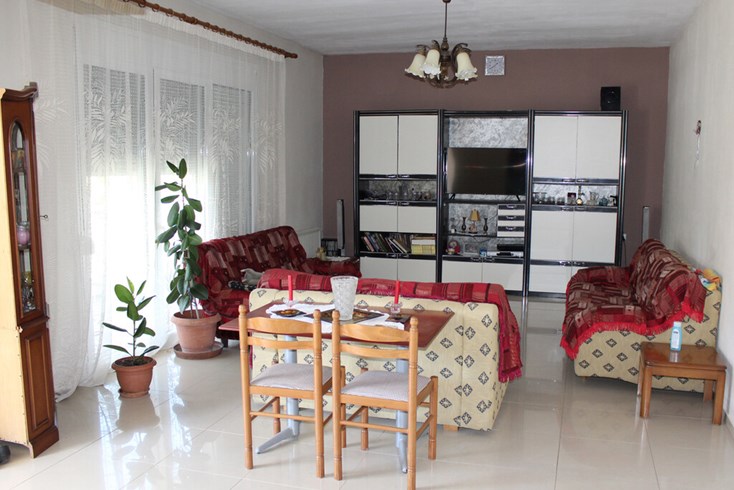 Realty photo 3