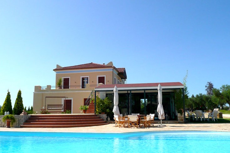 Realty photo 1