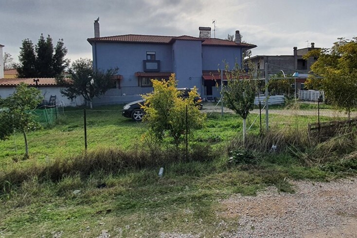 Realty photo 3