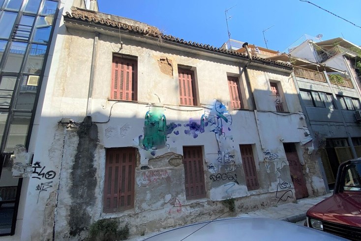 Realty photo 1