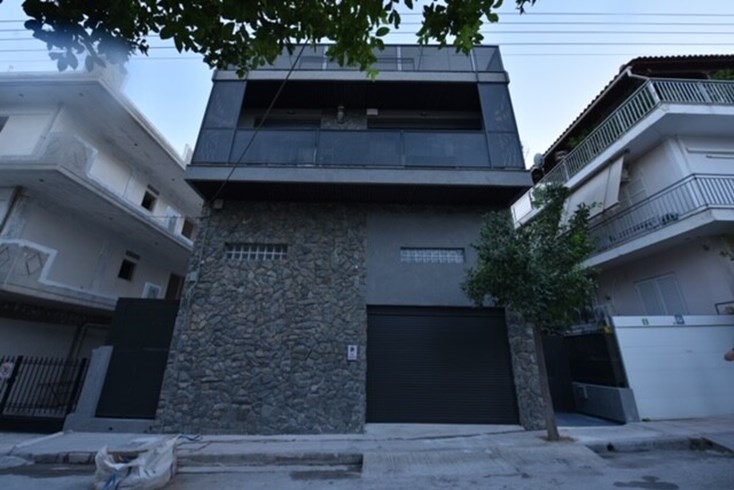 Realty photo 1