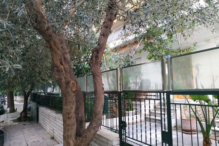 Realty photo 2