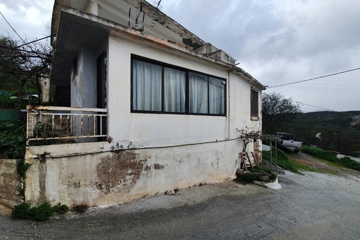 Realty photo 2