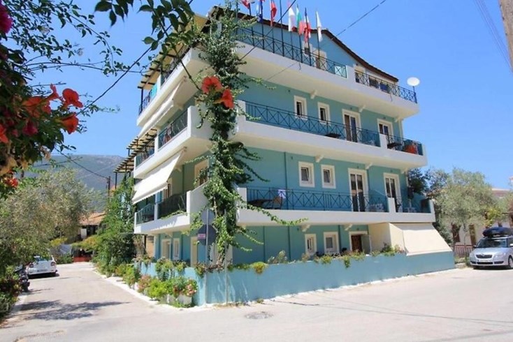 Realty photo 1
