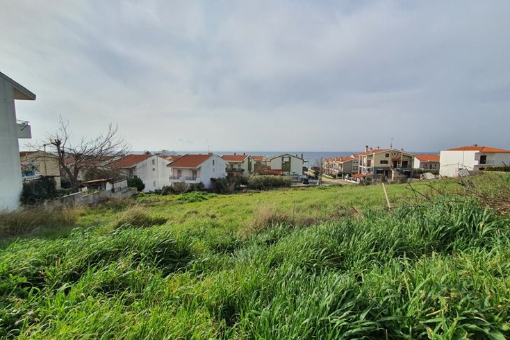 Realty photo 3