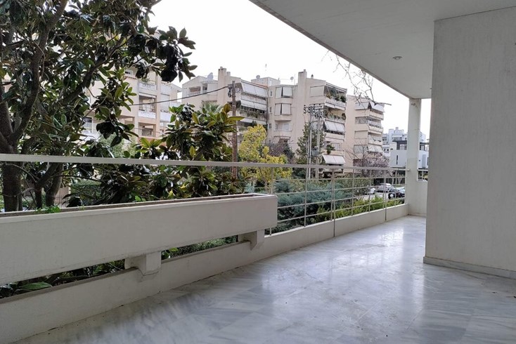 Realty photo 1