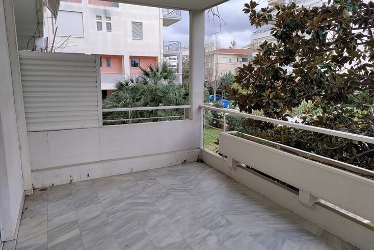 Realty photo 2