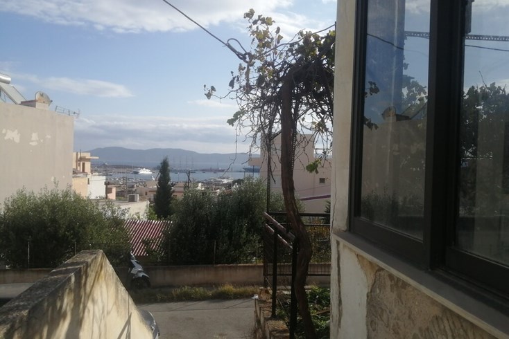 Realty photo 2