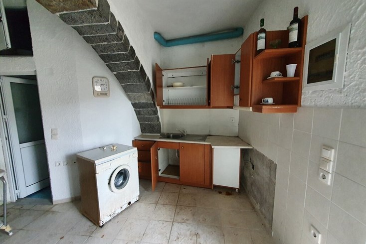 Realty photo 2