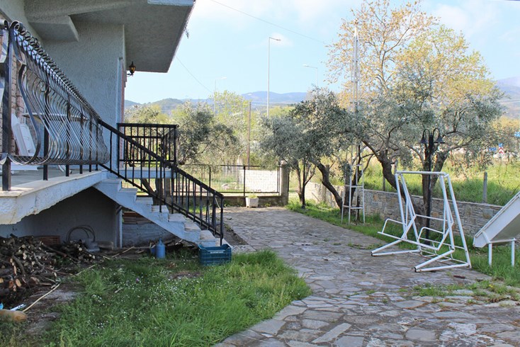 Realty photo 3