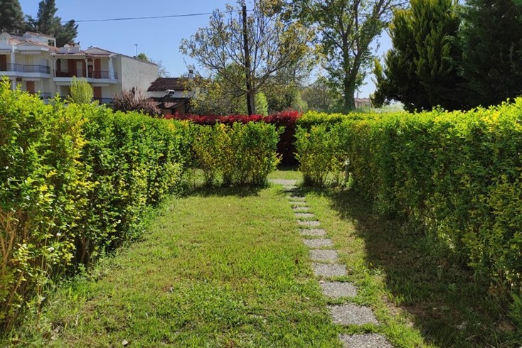 Realty photo 3
