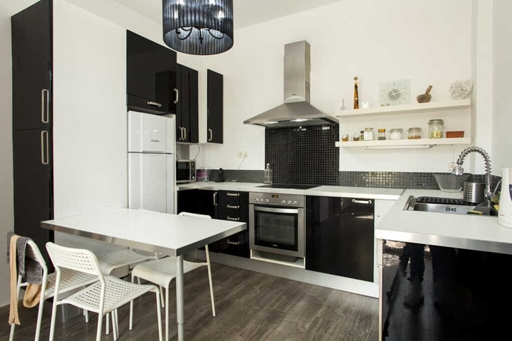 Realty photo 2