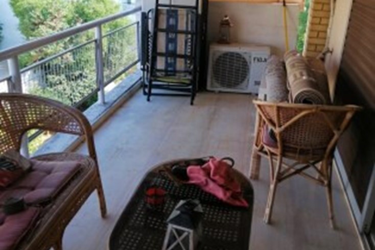 Realty photo 1
