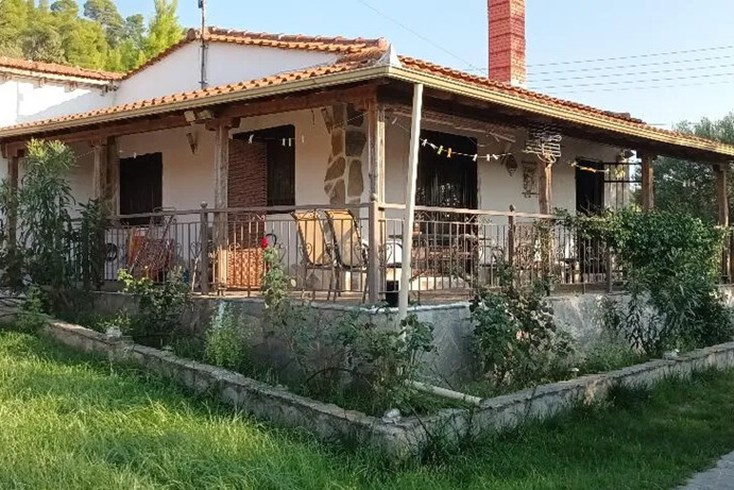 Realty photo 1
