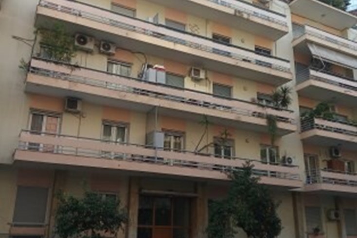 Realty photo 1