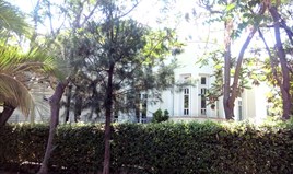 Vila 640 m² u Atini