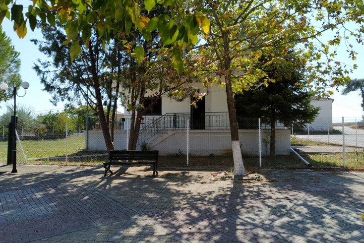 Realty photo 3