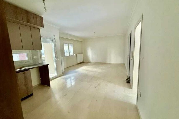 Realty photo 2