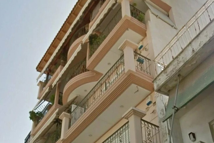 Realty photo 1