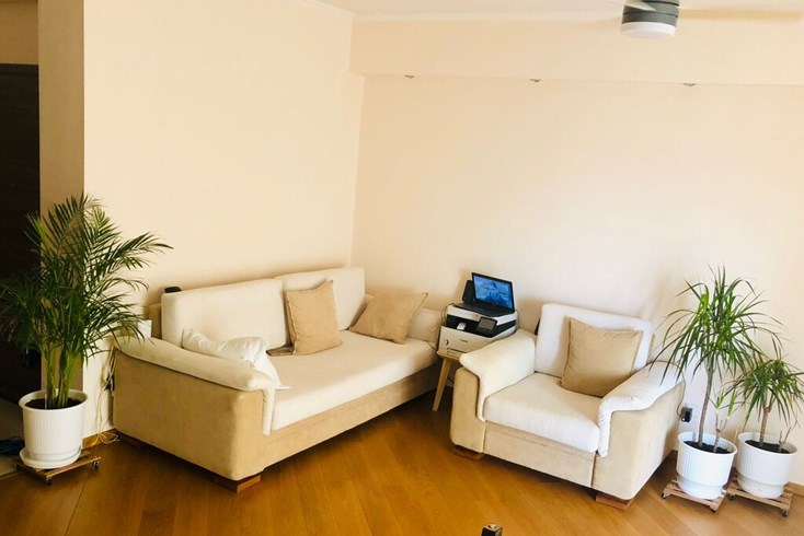 Realty photo 1