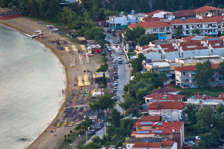 Realty photo 3