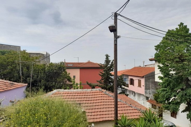 Realty photo 1