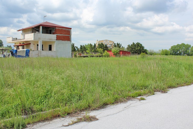 Realty photo 1