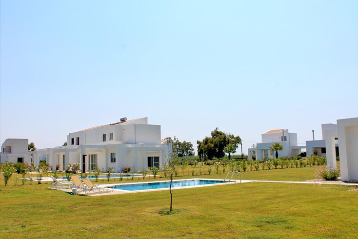 Realty photo 3