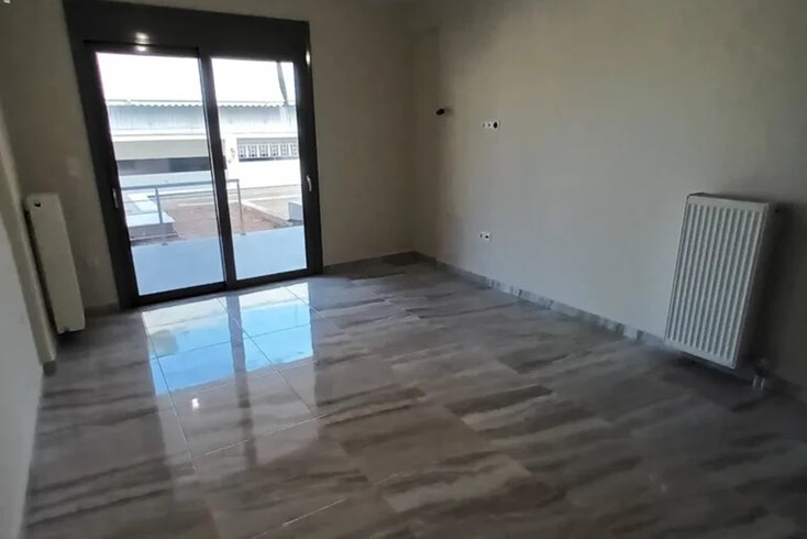Realty photo 2