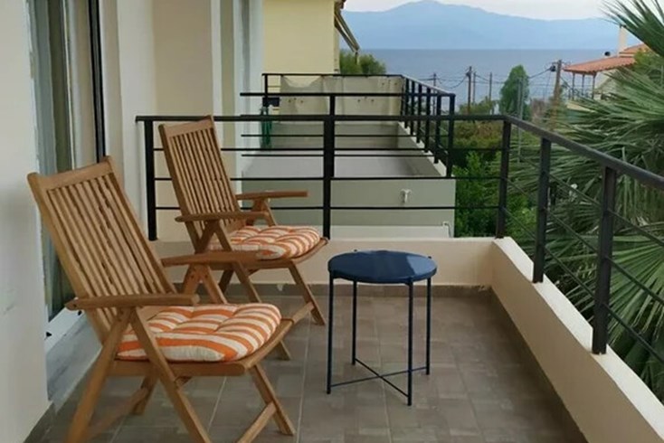 Realty photo 3