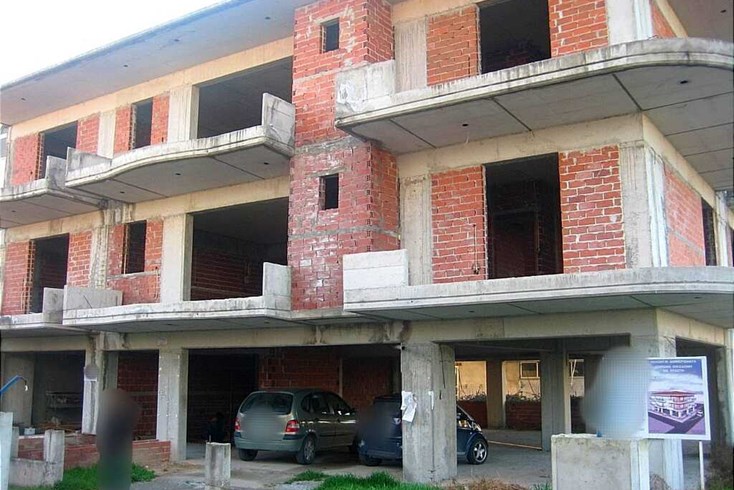 Realty photo 1