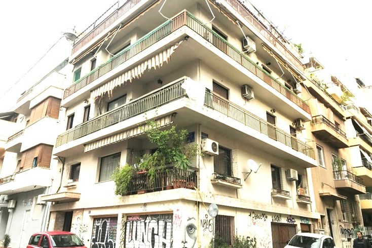 Realty photo 1