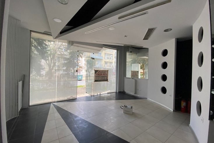 Realty photo 2