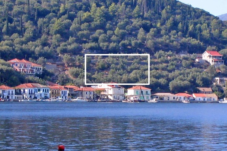 Realty photo 2
