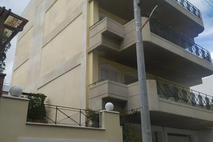 Realty photo 2