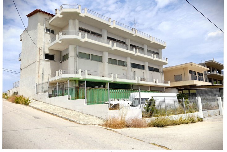 Realty photo 2