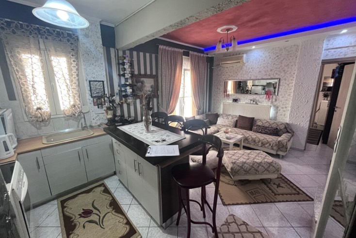 Realty photo 2