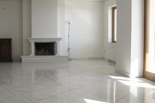 Property 558 photo 3