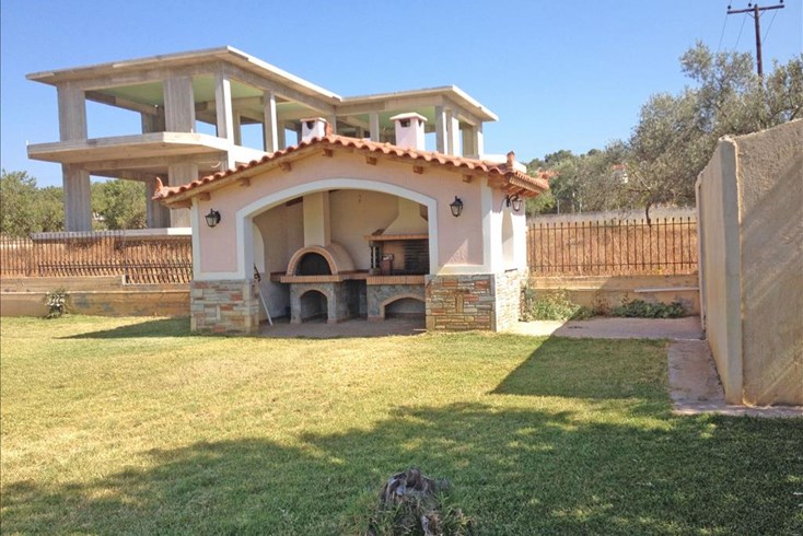 Realty photo 2