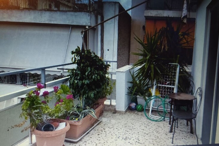 Realty photo 1