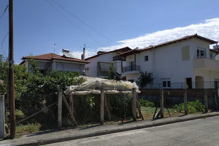 Realty photo 3