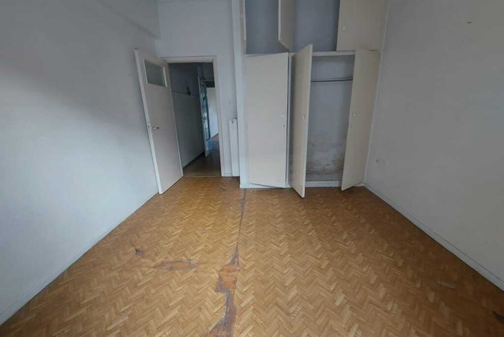 Realty photo 3