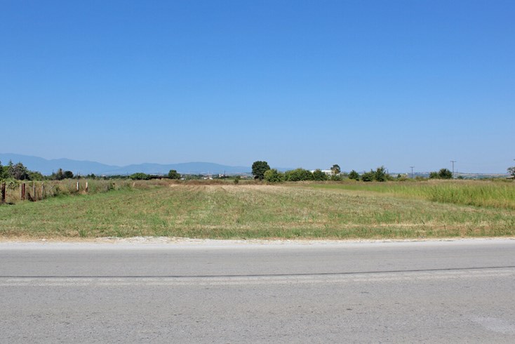Realty photo 1