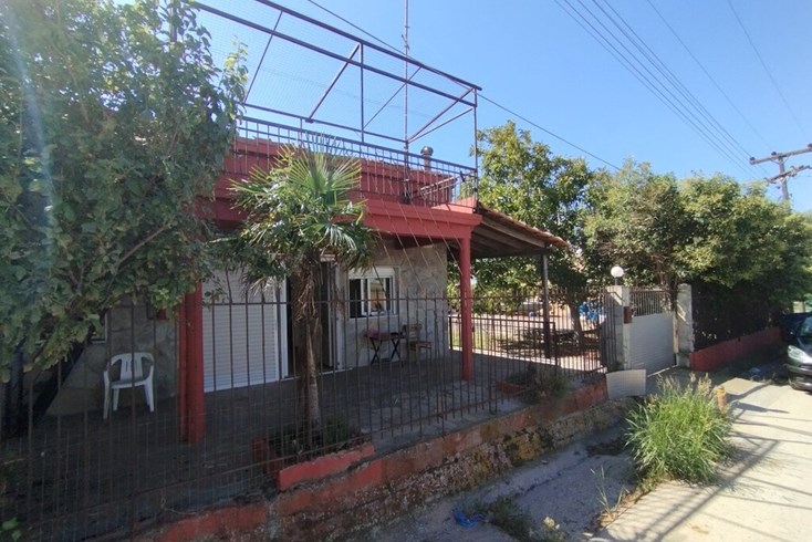 Realty photo 1